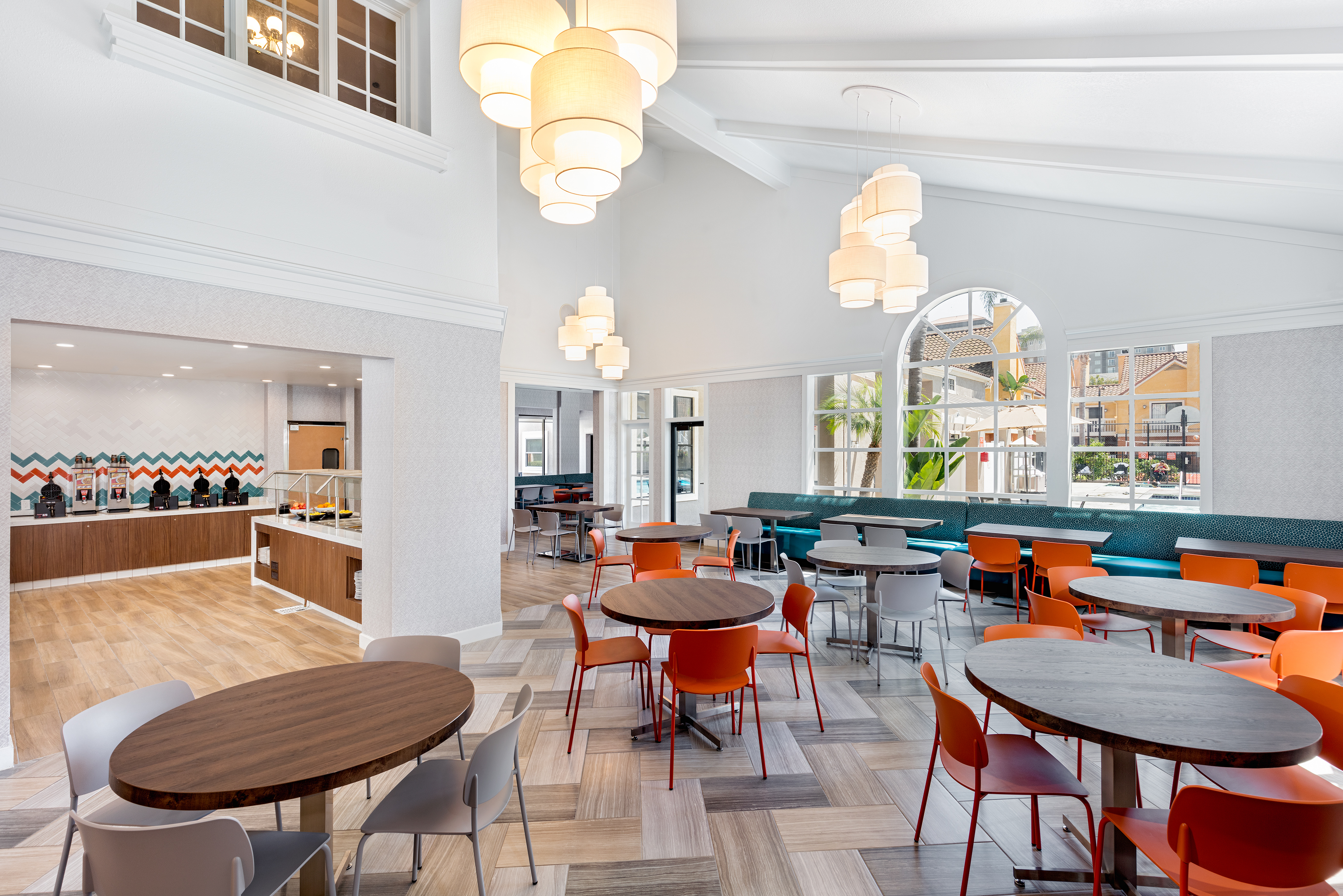 Clementine Hotel & Suites Anaheim — gallery preview 2